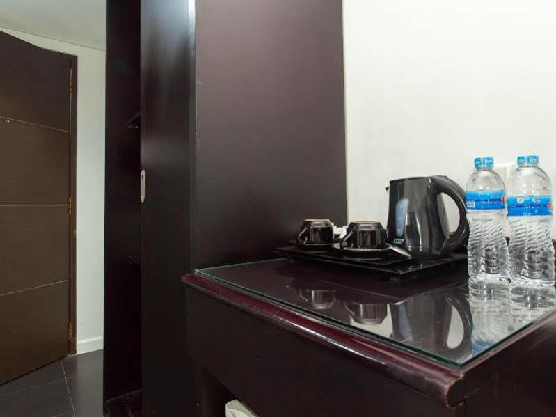 Zen Premium Menteng Syariah Yakarta Exterior foto
