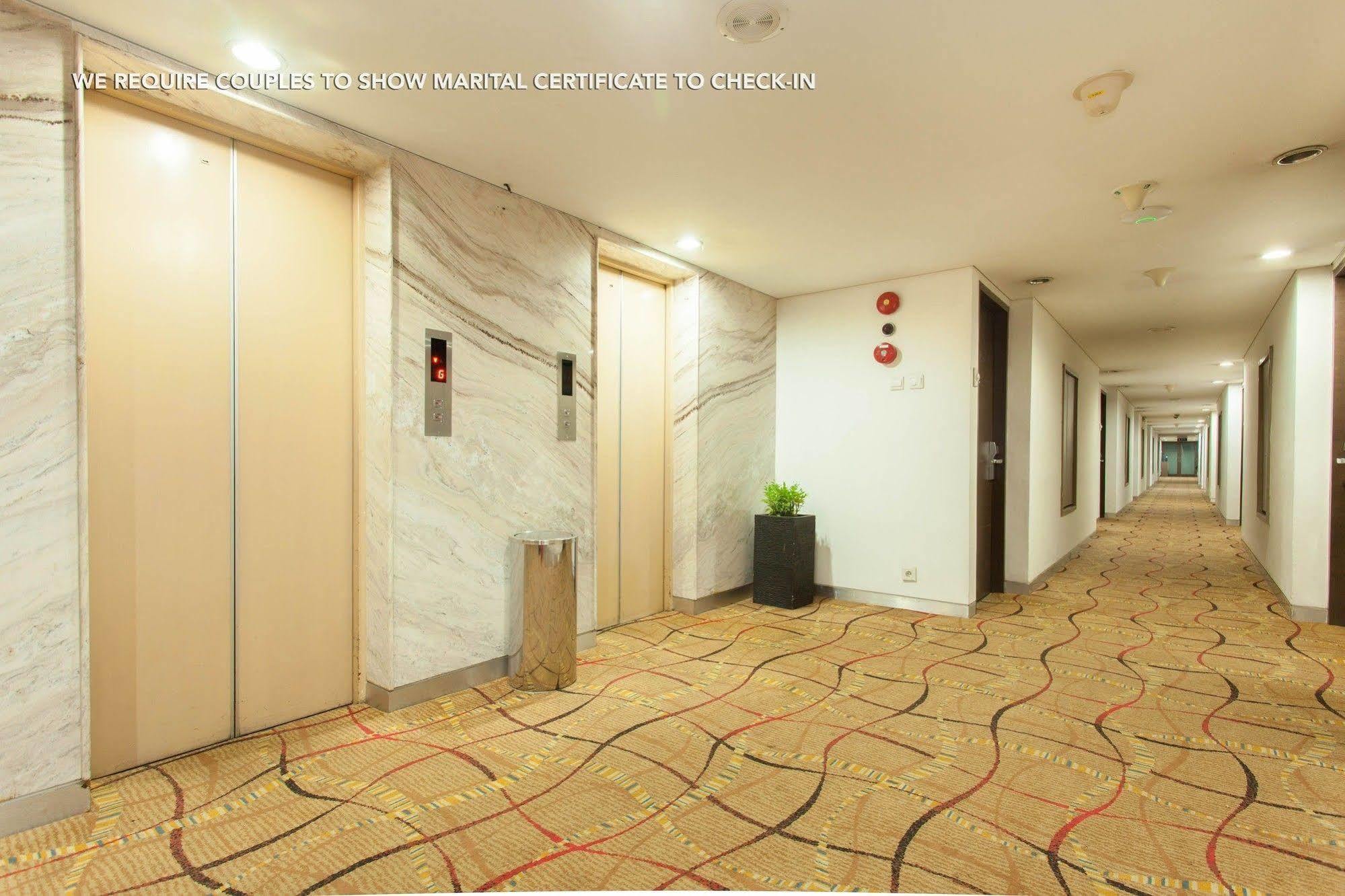Zen Premium Menteng Syariah Yakarta Exterior foto