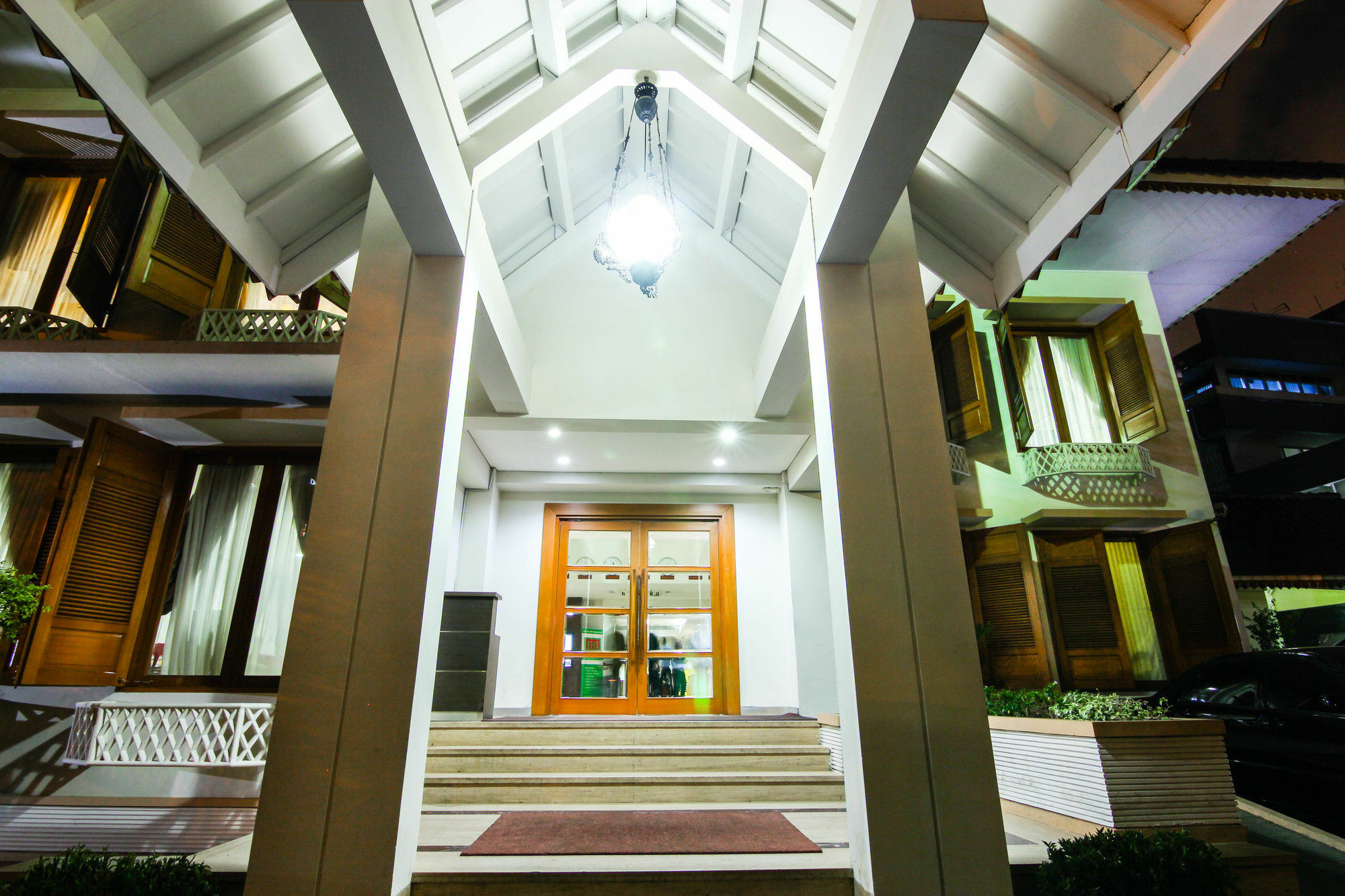 Zen Premium Menteng Syariah Yakarta Exterior foto